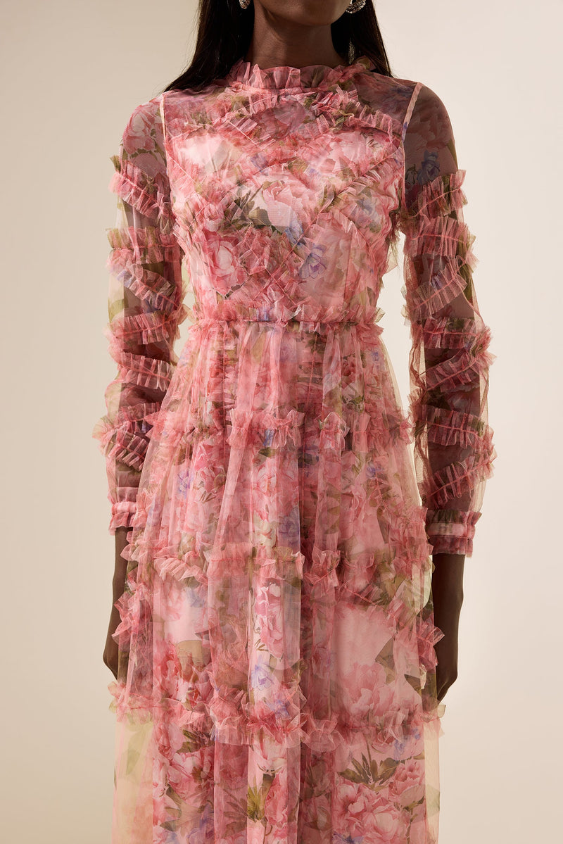 Polished Dress with an Effortless Classic Look