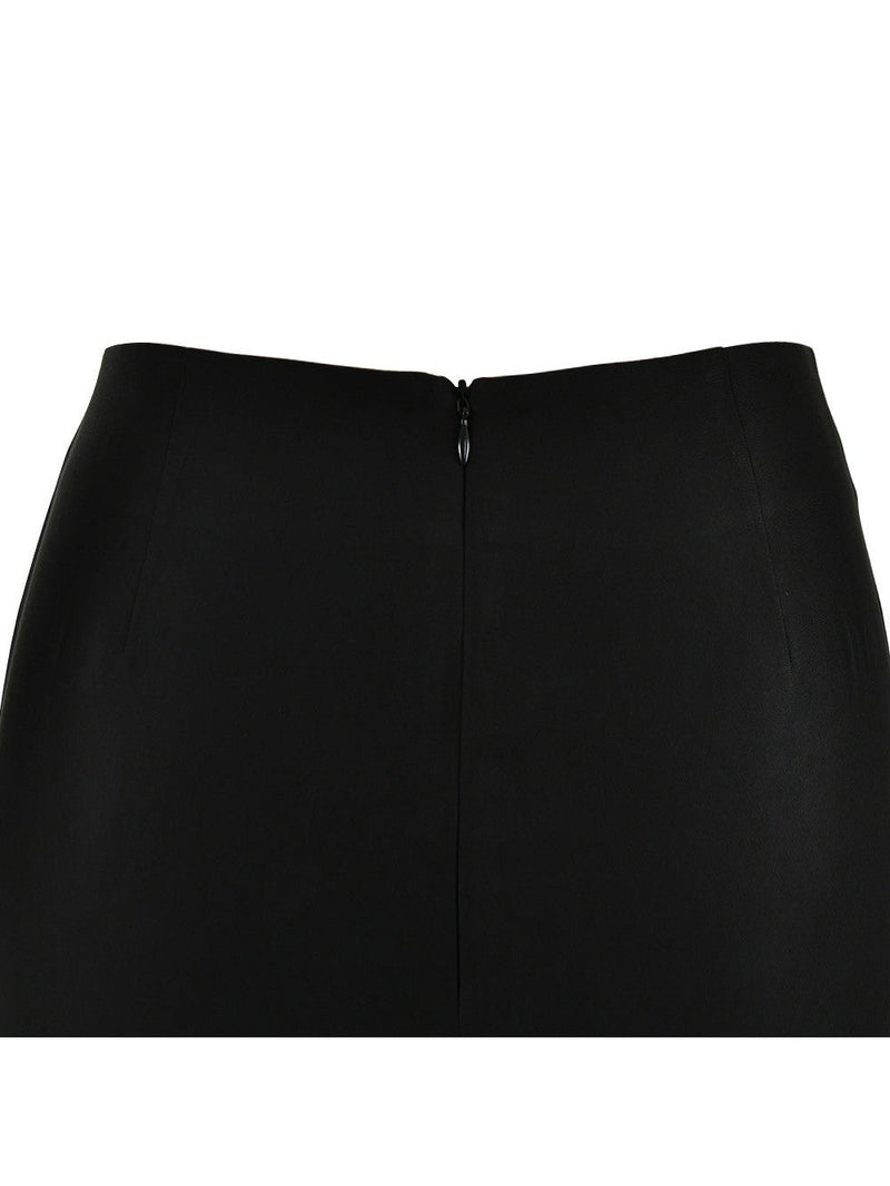 Effortlessly Elegant Garment with a Timeless Design
