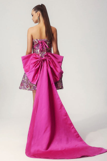 Gracefully Styled Dress for Any Occasion