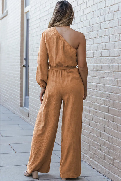 Well Tailored Garment with a Graceful Silhouette