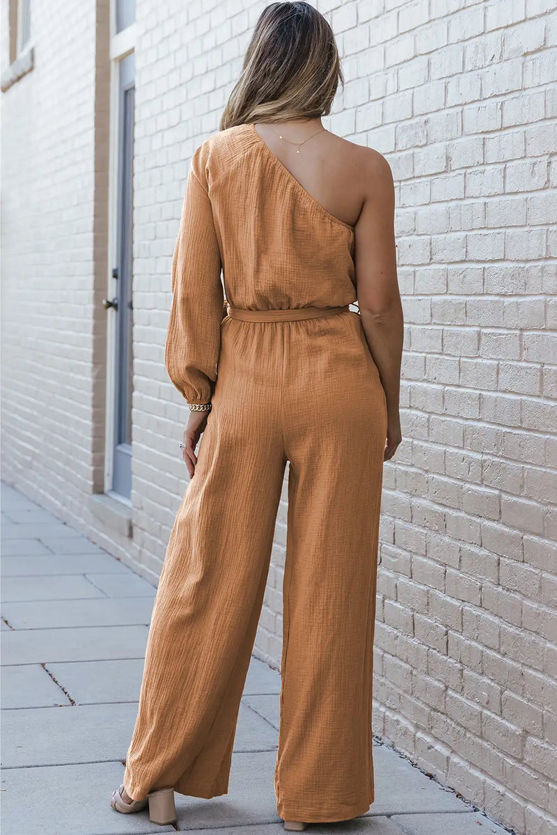 Well Tailored Garment with a Graceful Silhouette