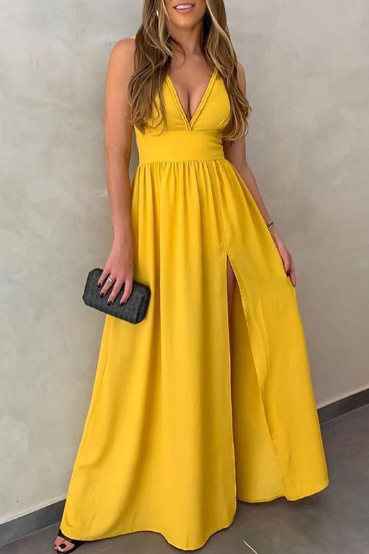 Sophisticated Dress with a Clean Classic Look