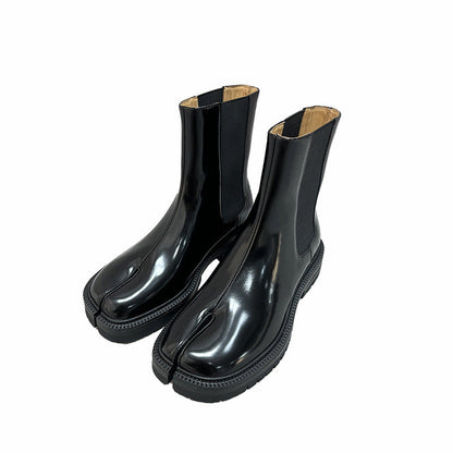 Elegantly Styled Boots for Everyday Wear