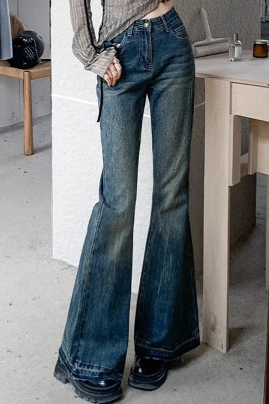 Sophisticated Garment with a Clean Classic Look