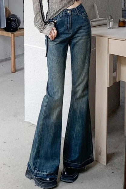 Sophisticated Garment with a Clean Classic Look