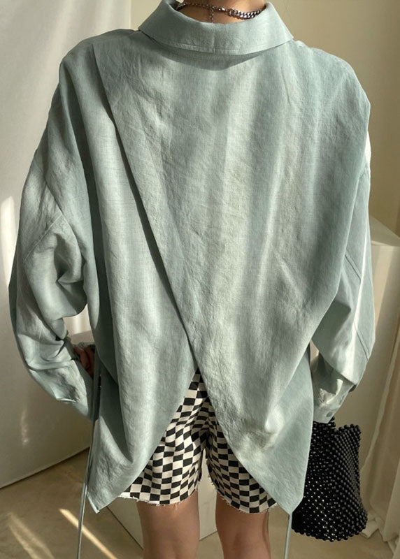 Classic Vintage Shirt with a Flattering Fit