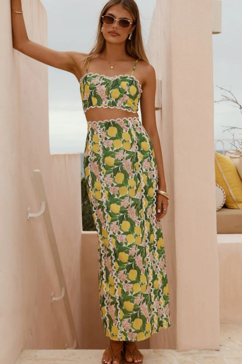 Beautifully Finished Garment in a Timeless Design