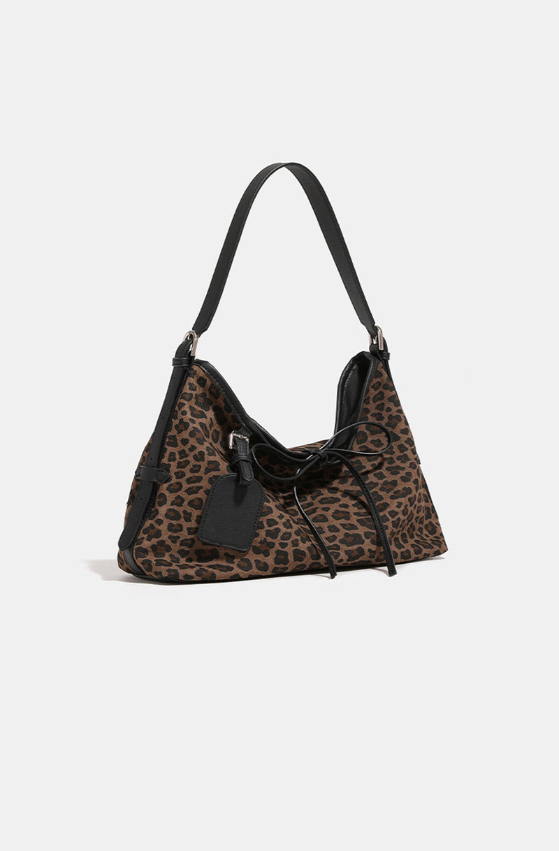 Elegantly Styled Bag for Everyday Wear