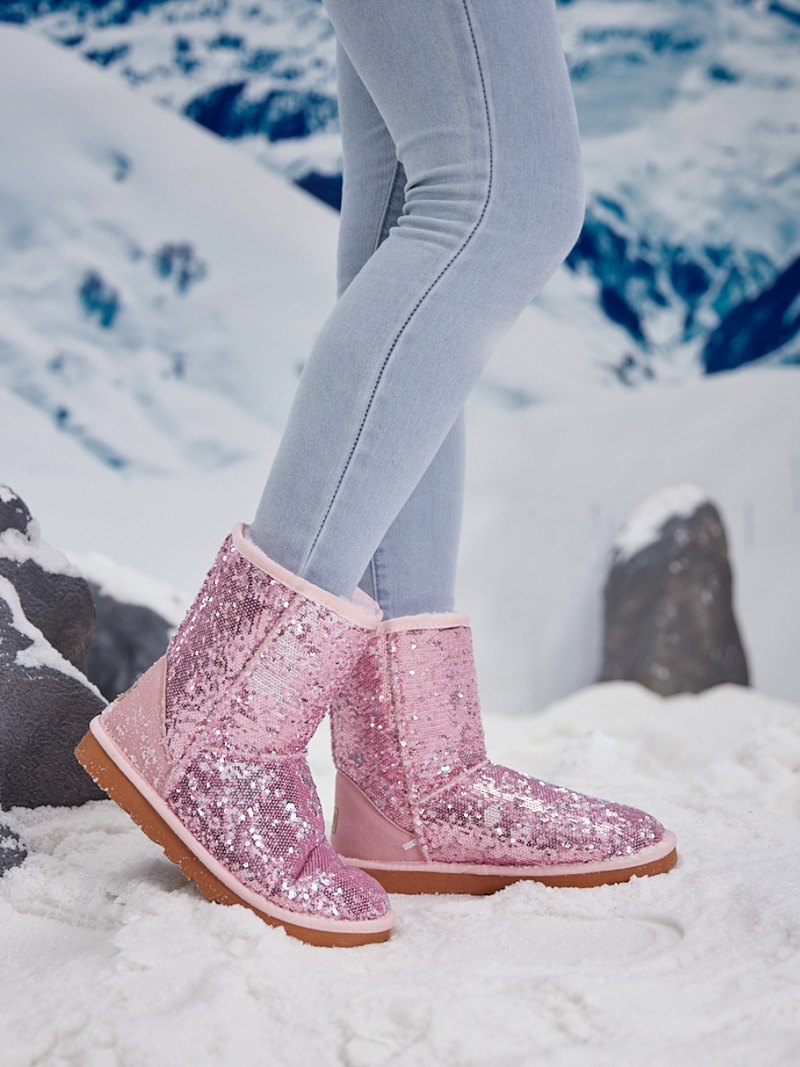 Beautifully Finished Boots in a Timeless Design