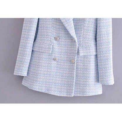 Gracefully Styled Garment for Any Occasion