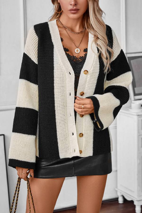 Gracefully Styled Cardigan for Any Occasion