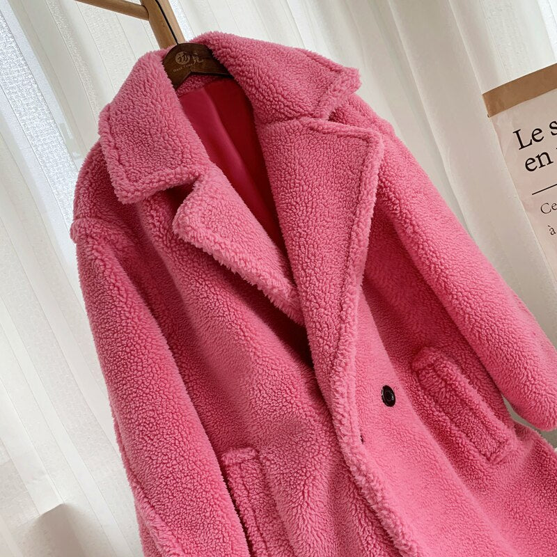 Gracefully Styled Coat for Any Occasion