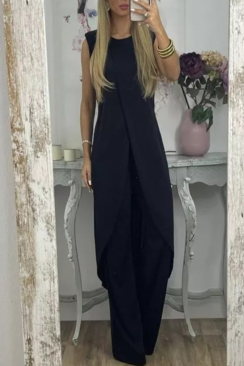 Effortlessly Elegant Garment with a Timeless Design