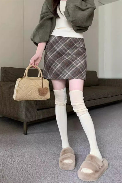 Well Tailored Garment with a Graceful Silhouette