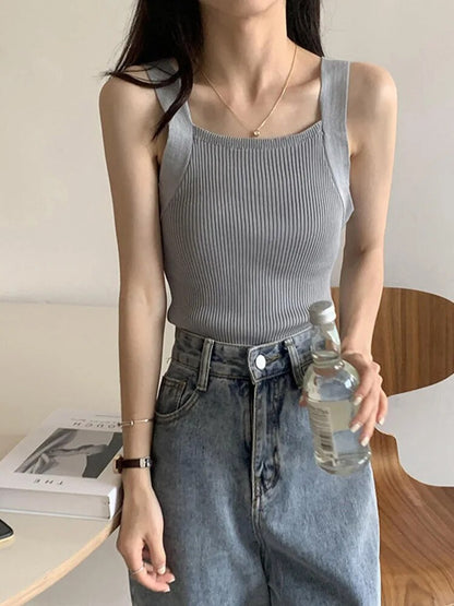 Polished Top with an Effortless Classic Look