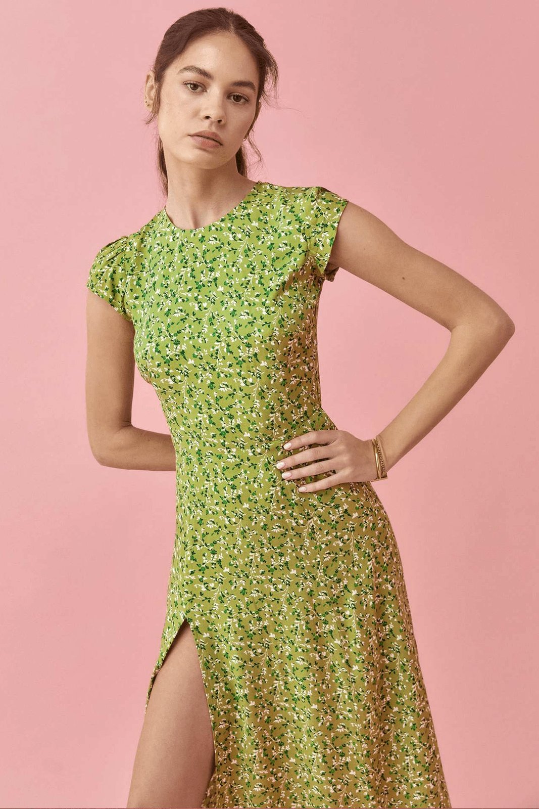 Classic Vintage Dress with a Flattering Fit