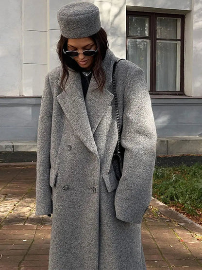 Classic Vintage & Enduringly Stylish Coat