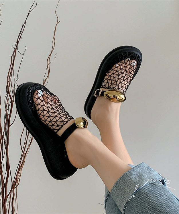 Polished Sandals with an Effortless Classic Look