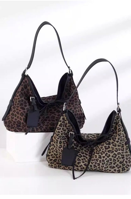 Elegantly Styled Bag for Everyday Wear