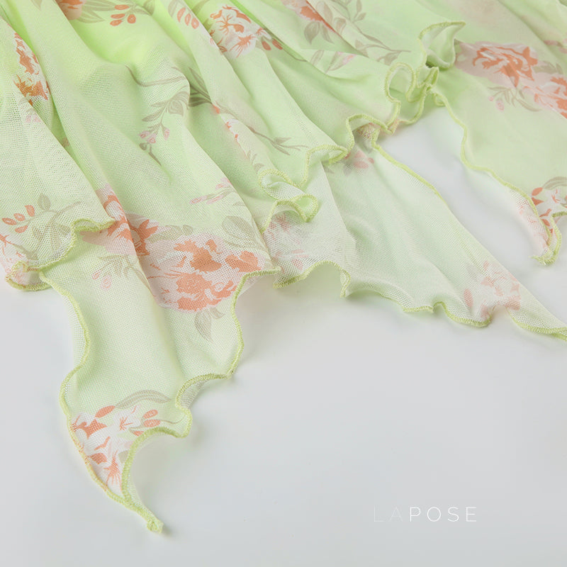 Effortlessly Elegant Garment with a Timeless Design