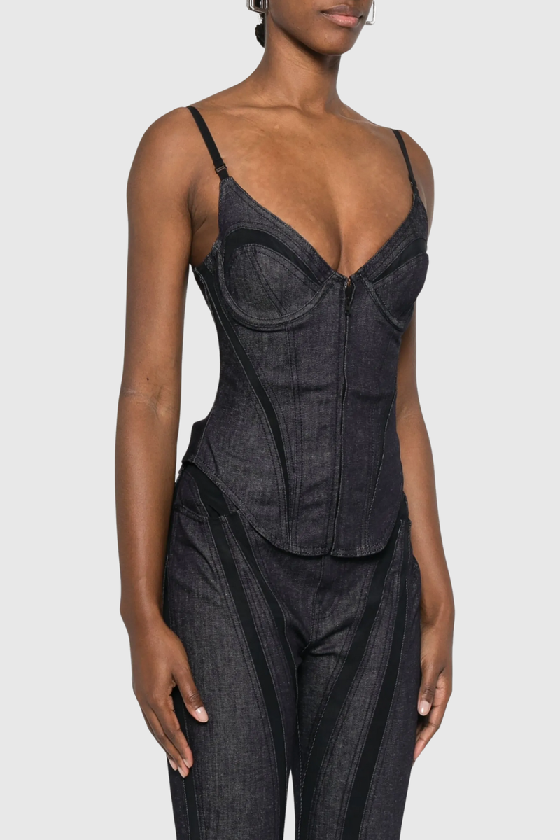 Beautifully Finished Garment in a Timeless Design