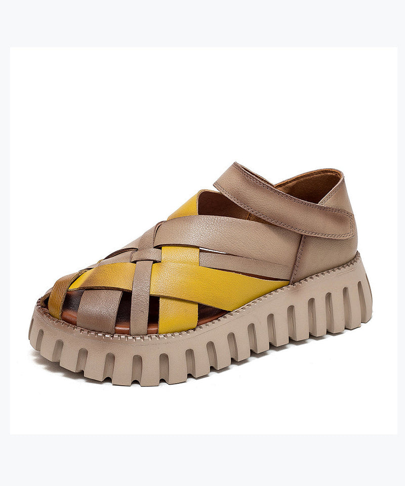 Well Tailored Sandals with a Graceful Silhouette