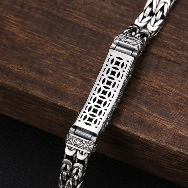 Classic Vintage & Enduringly Stylish Garment