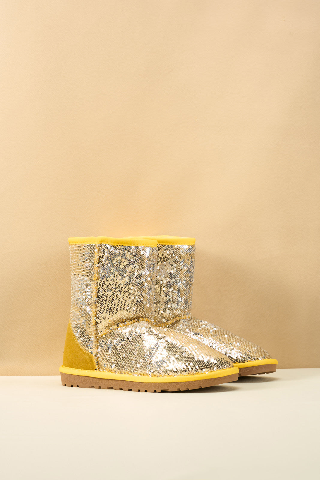 Well Tailored Boots with a Graceful Silhouette