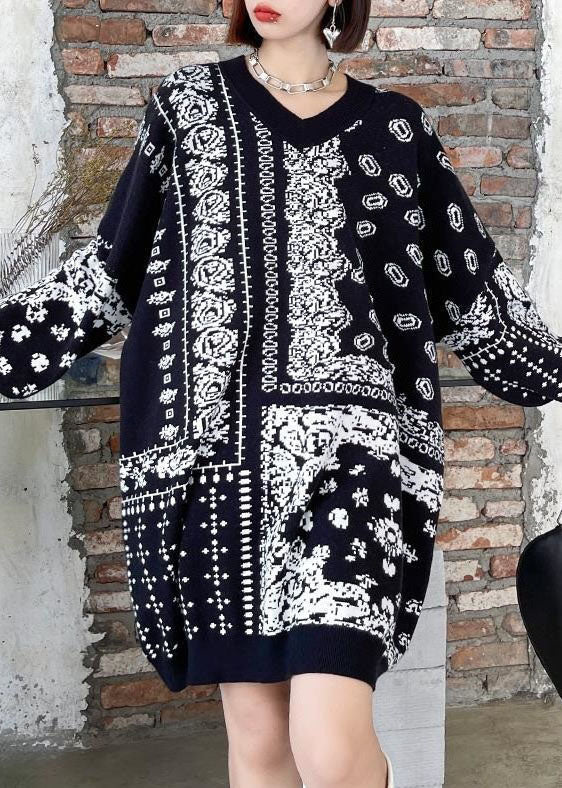 Gracefully Styled Sweater for Any Occasion