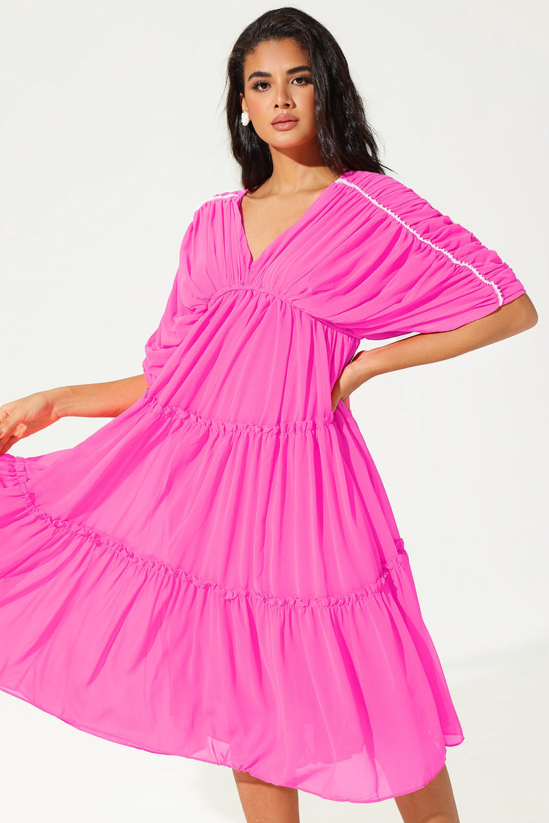 Well Tailored Dress with a Graceful Silhouette