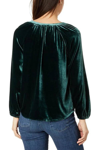 A Vintage Style Shirt with Delicate Timeless Details