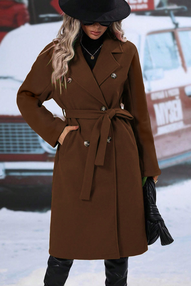 Gracefully Styled Coat for Any Occasion