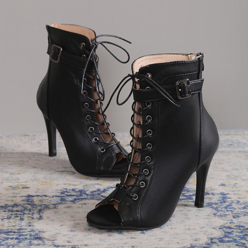 Beautifully Finished Shoes in a Timeless Design