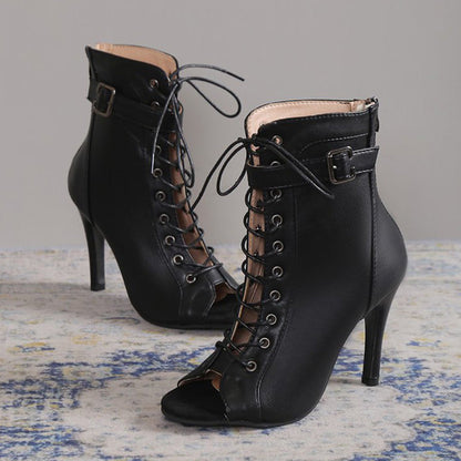 Beautifully Finished Shoes in a Timeless Design
