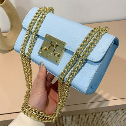 Polished Bag with an Effortless Classic Look