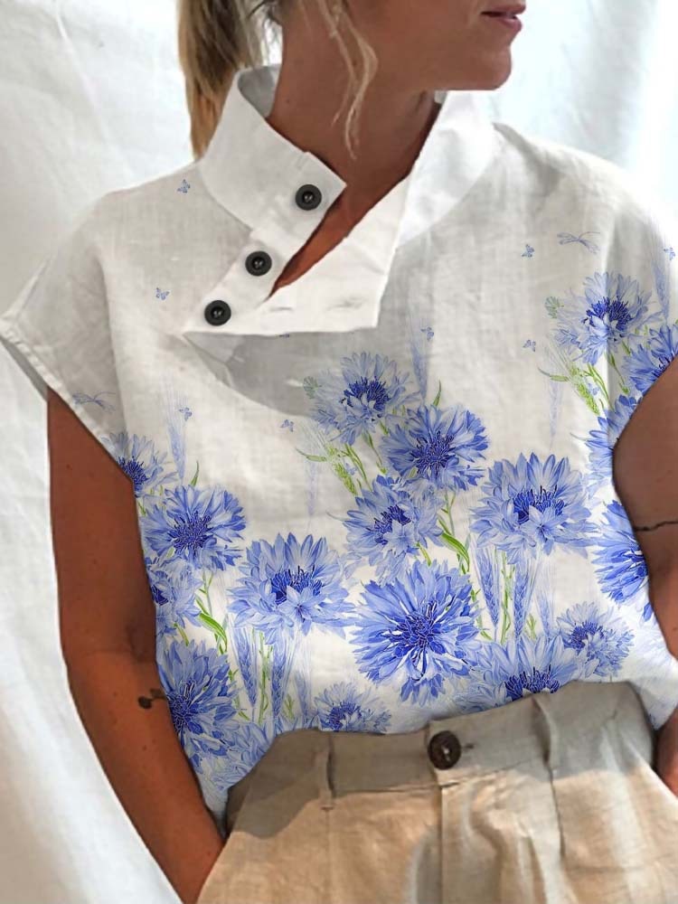 Gracefully Styled Blouse for Any Occasion