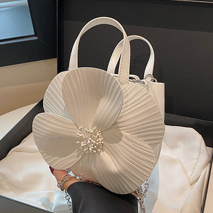 Polished Bag with an Effortless Classic Look