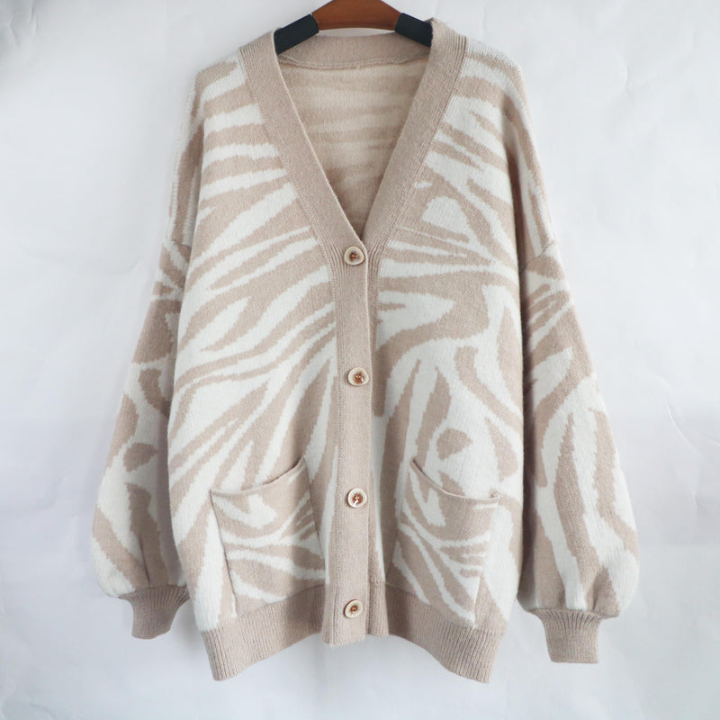 Beautifully Finished Cardigan in a Timeless Design