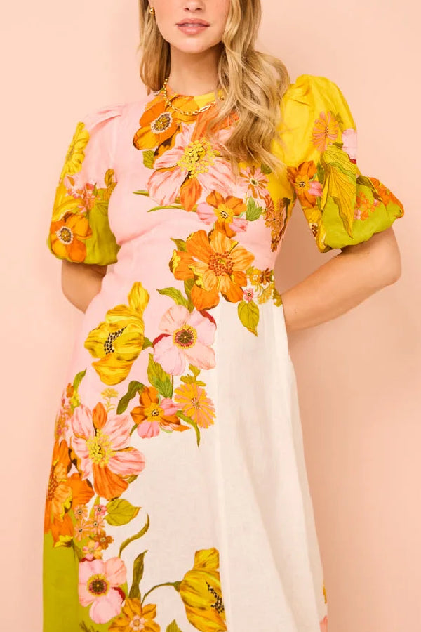 Classic Vintage Dress with a Flattering Fit