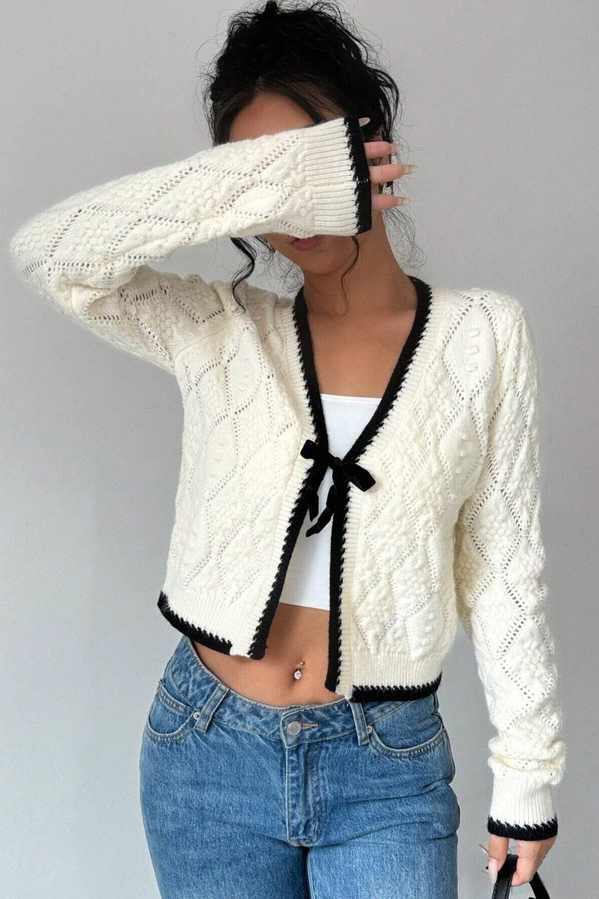 Gracefully Styled Cardigan for Any Occasion