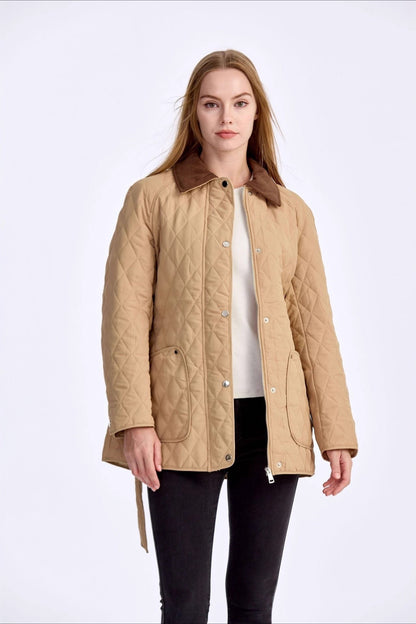 Well Tailored Jacket with a Graceful Silhouette