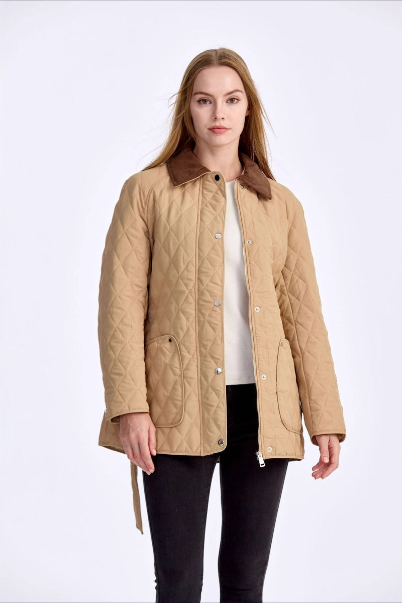 Well Tailored Jacket with a Graceful Silhouette