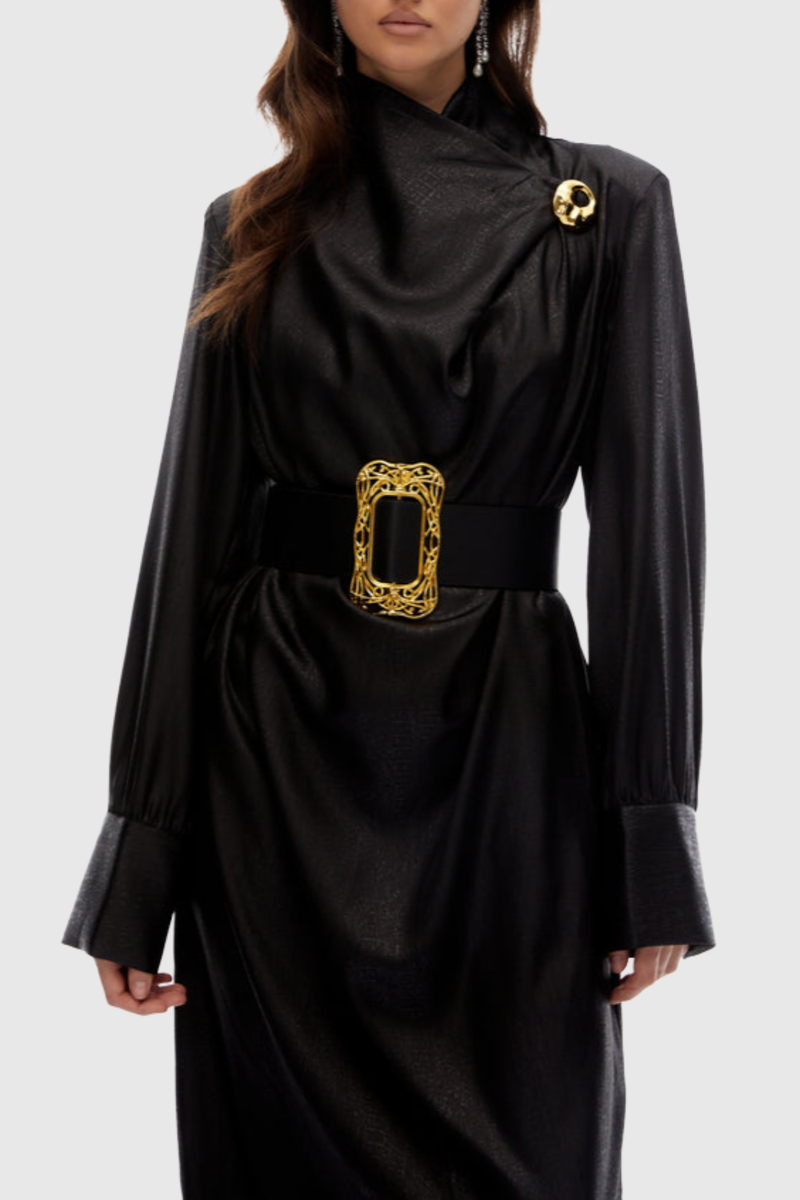 Gracefully Styled Coat for Any Occasion