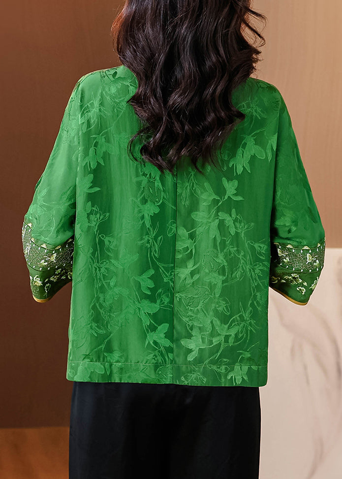Well Tailored Shirt with a Graceful Silhouette