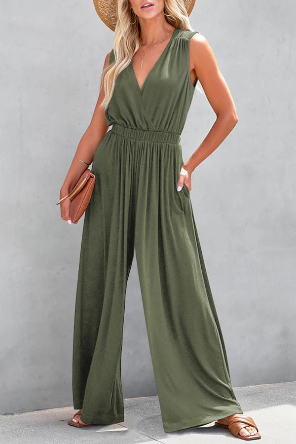 Sophisticated Garment with a Clean Classic Look