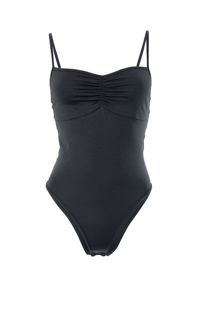 Gracefully Styled Garment for Any Occasion