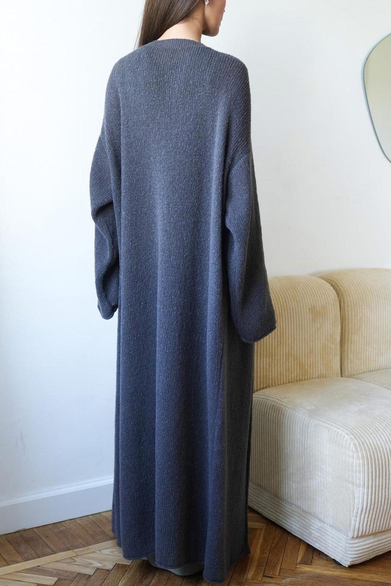 Classic Vintage Cardigan with a Flattering Fit