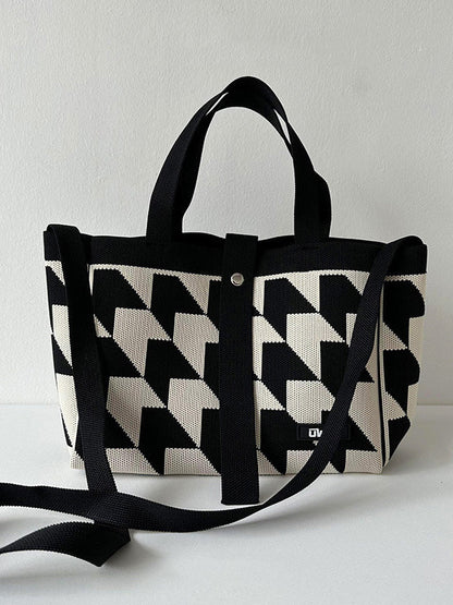 Sophisticated Bag with a Clean Classic Look