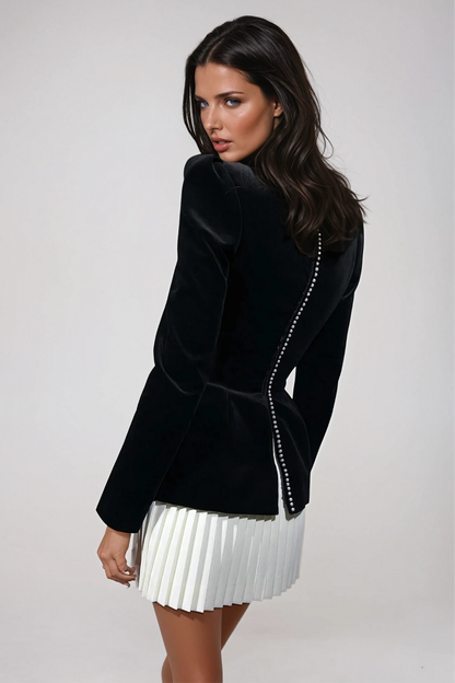 Polished Garment with an Effortless Classic Look