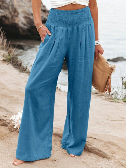 Well Tailored Trousers with a Graceful Silhouette